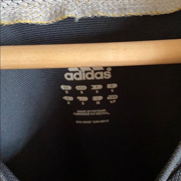 Men’s Adidas athletic top - Picture 5 of 5